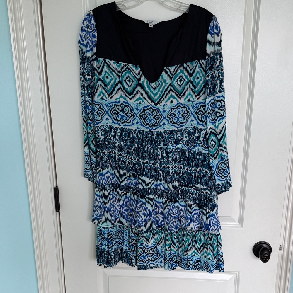 Women’s original  LaRoque Dress size XS 3/4 length sleeve blues & black abstract